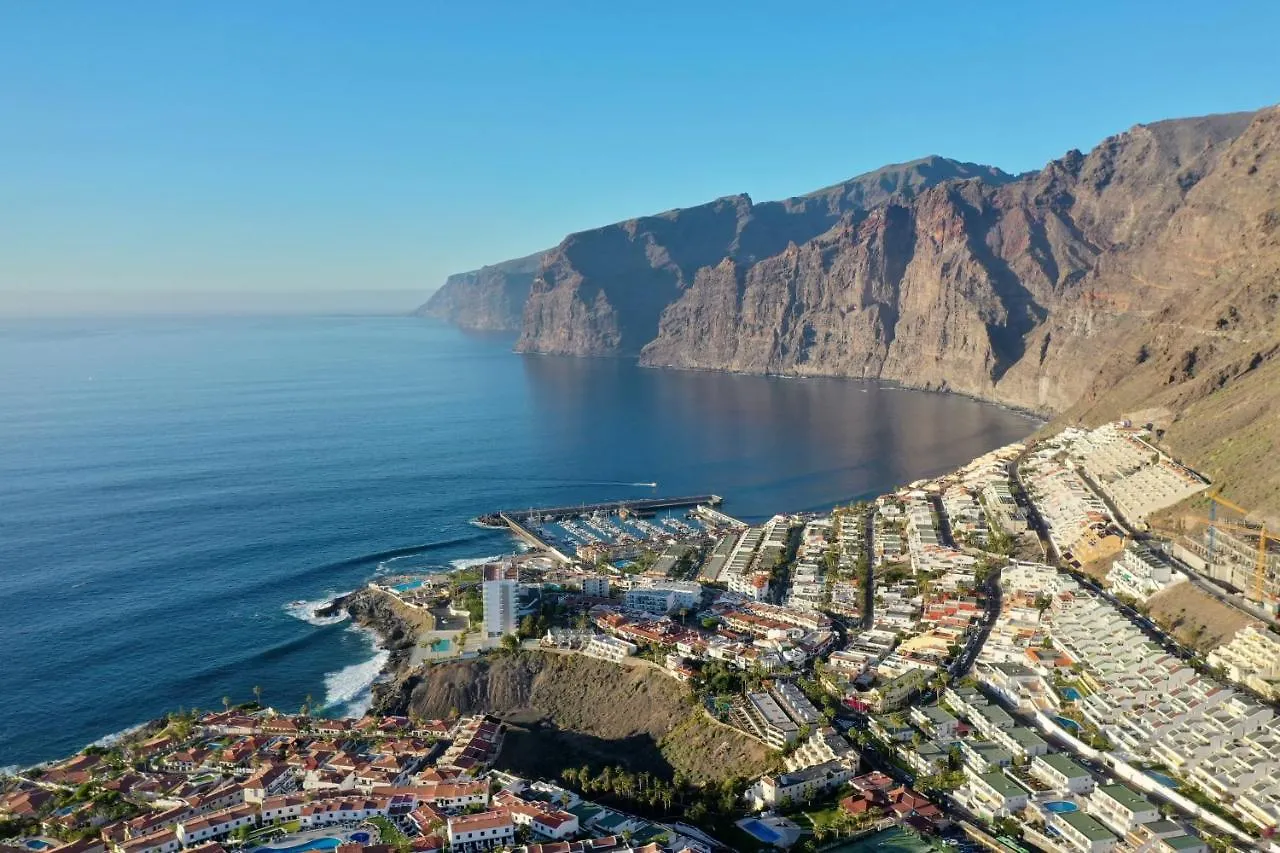 Apartamento Con Vistas En Los Gigantes Puerto de Santiago  Spain