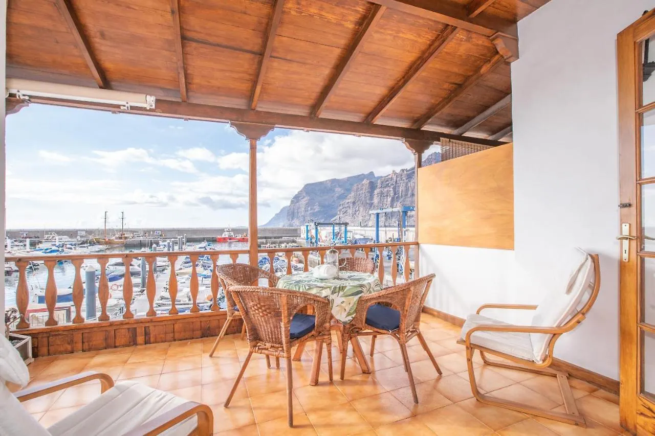 Apartamento Con Vistas En Los Gigantes Puerto de Santiago  Spain